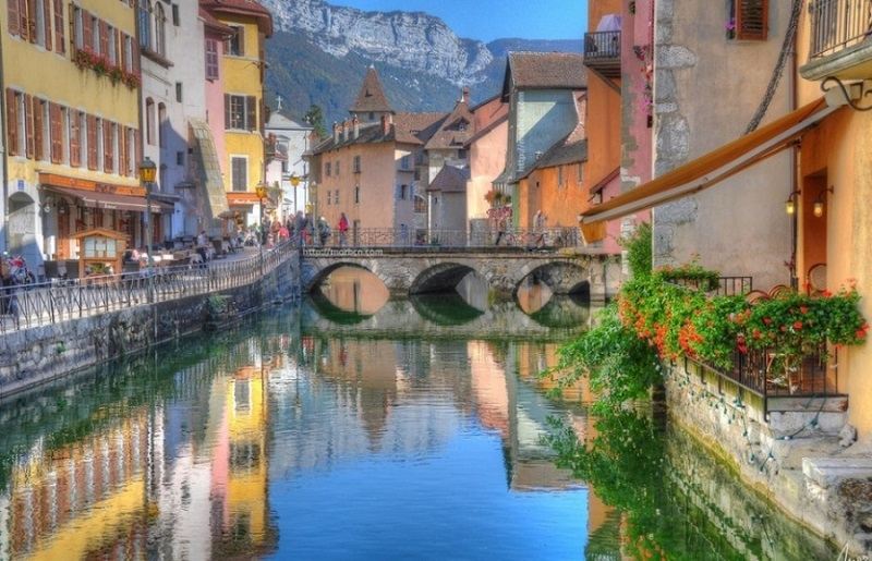 Vẻ thơ mộng của Annecy, Pháp