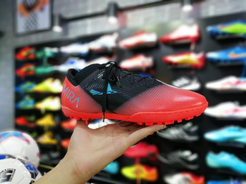 Shop bán giày bóng đá chất lượng nhất tại Hải Dương