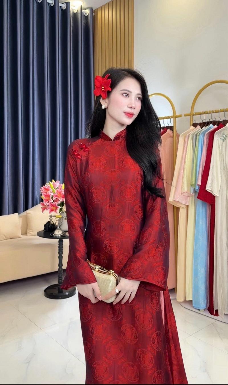 Áo dài Mỹ Hạnh luôn có sự mới lạ riêng.