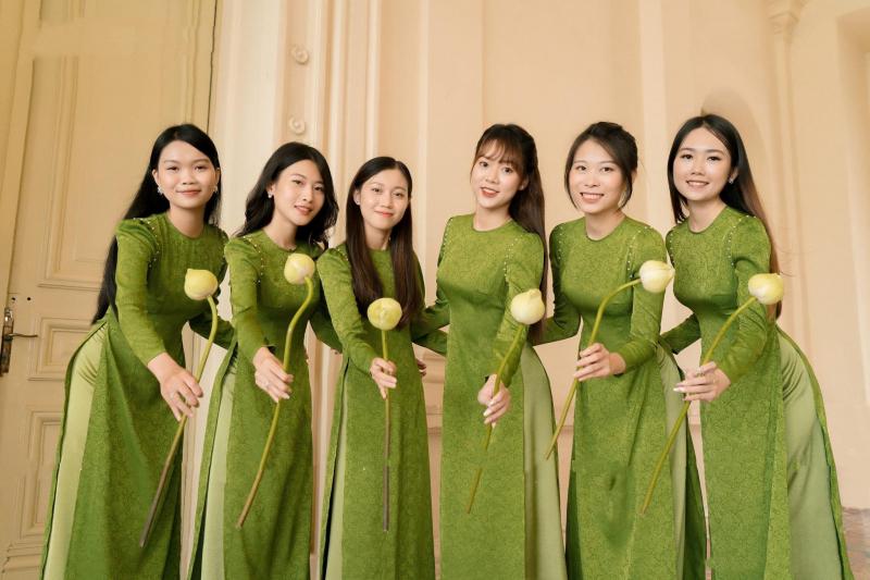 Áo Dài Quỳnh Lâm