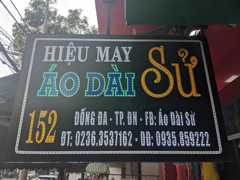 Đằm thắm, duyên dáng tà áo dài Sử