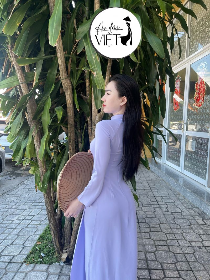 Áo dài Việt