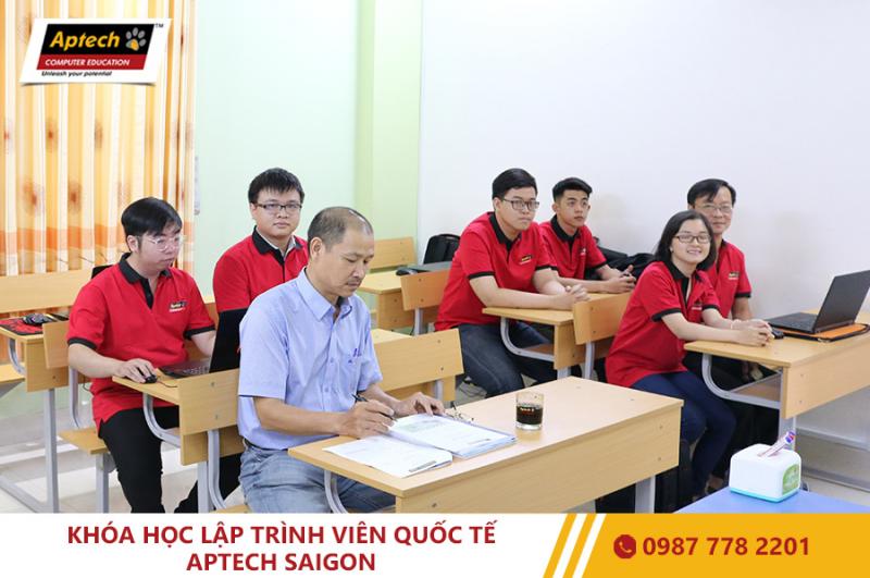 Học lập trình viên quốc tế