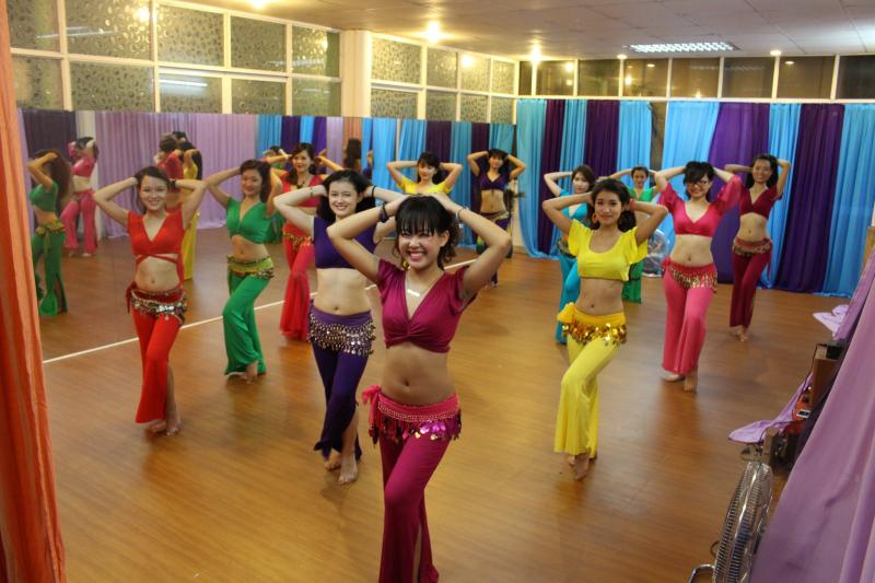 AYLA - Học Viện Bellydance hàng đầu VN