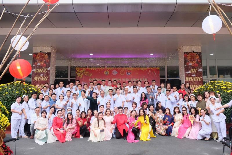 Bác sĩ Mai Bá Tiến Dũng