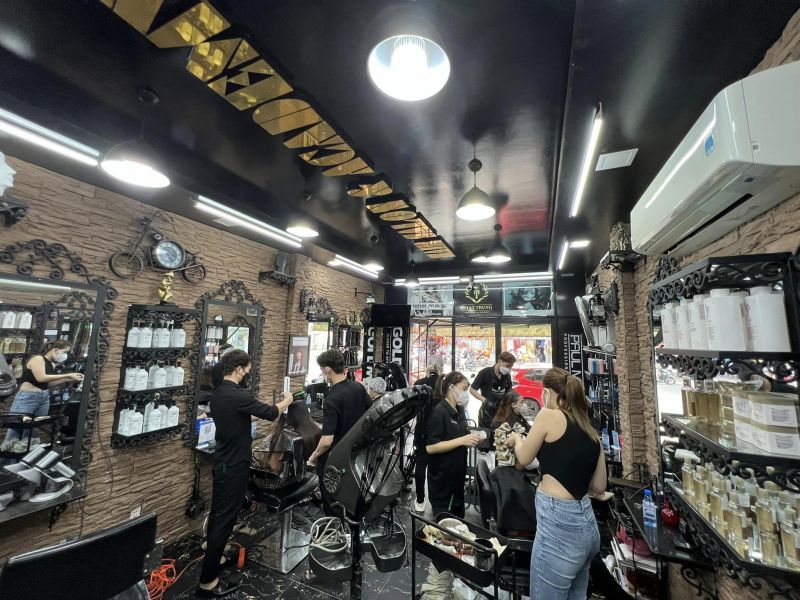 Nhật Trung Hair Salon