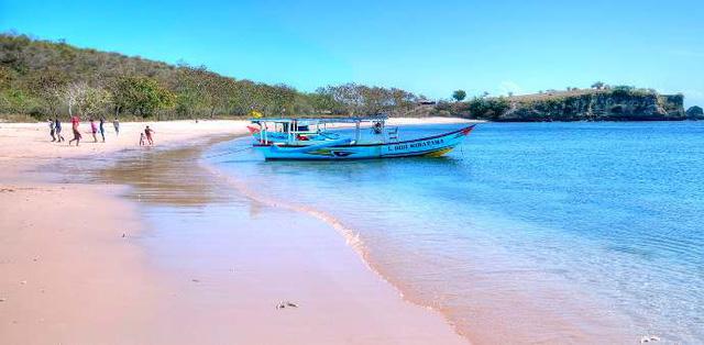 Bãi biển Tangsi - Lombok, Indonesia