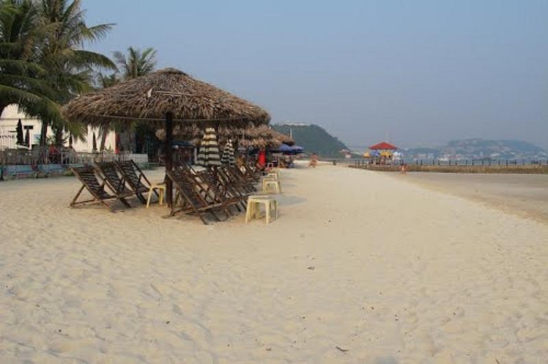 Artificial beach in Bai Chay