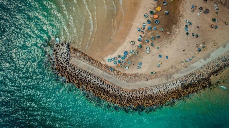 Bãi đá Ông Địa (Hàm Tiến - Phan Thiết)