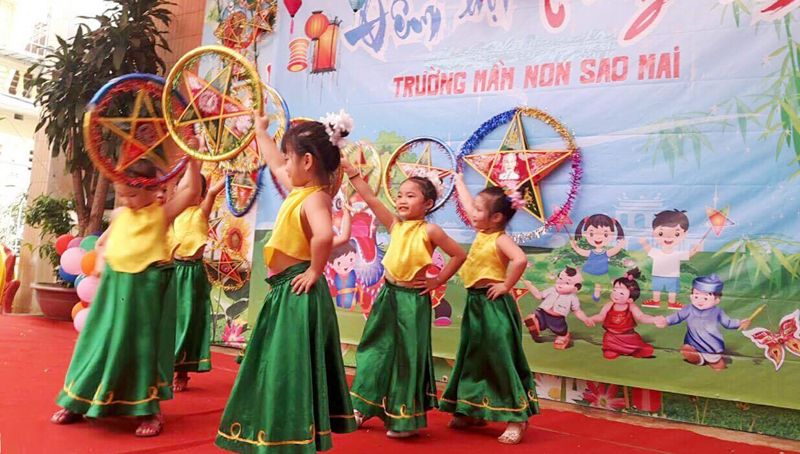 Bài múa trung thu: Lên thăm chú Cuội