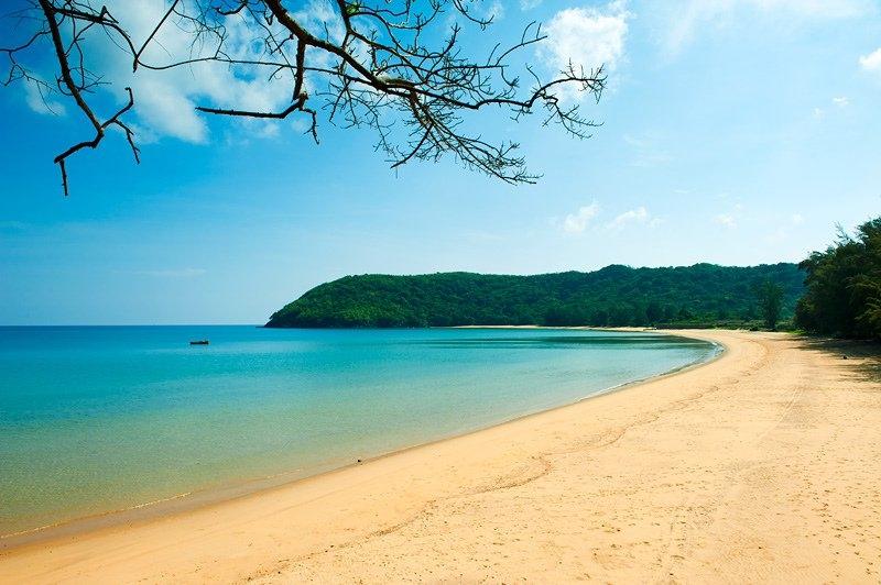 Top 13 Bãi Biển Hoang Sơ Ở Việt Nam Không Thể Không Đi - Toplist.Vn