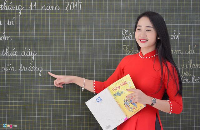 Bài văn tả hình ảnh thầy cô giáo đang say sưa giảng bài số 10