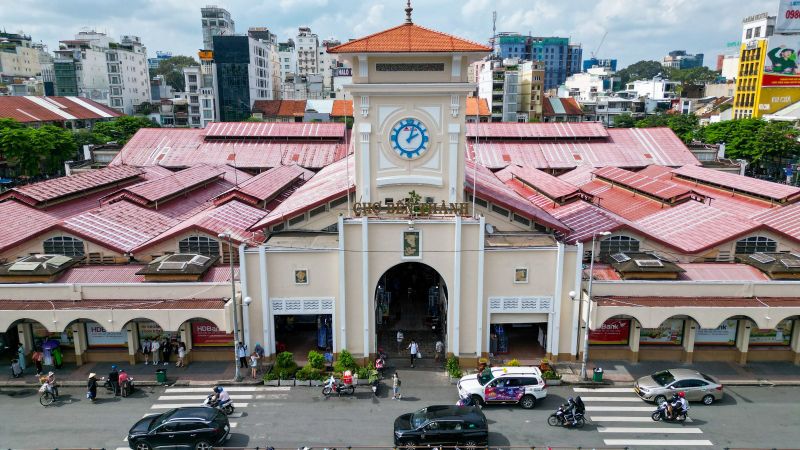 Bài văn thuyết minh về chợ Bến Thành hay nhất - Bài mẫu số 4