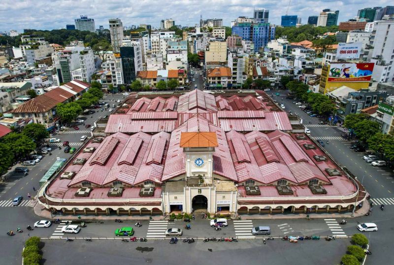 Bài văn thuyết minh về chợ Bến Thành hay nhất - Bài mẫu số 6