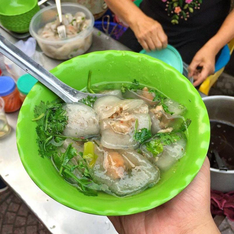 Bánh bột lọc chan nước Mai Hương