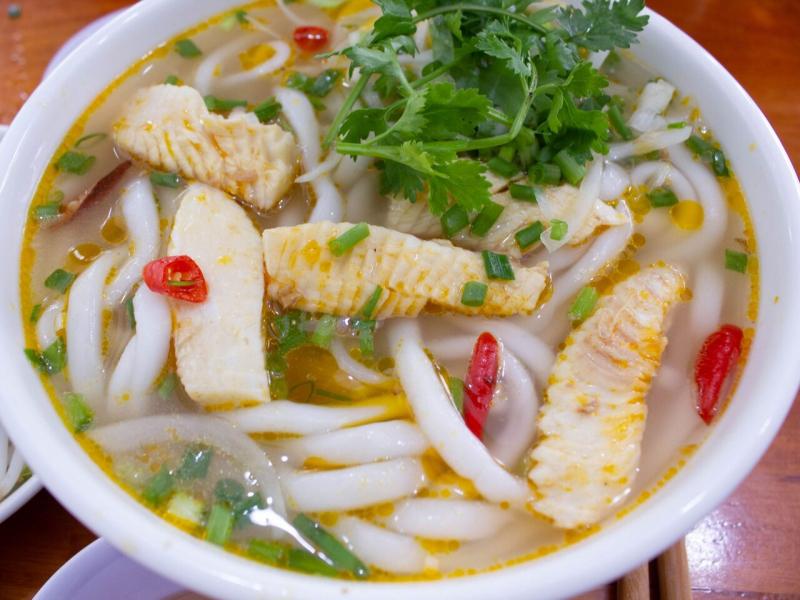 Bánh canh cá lóc 09