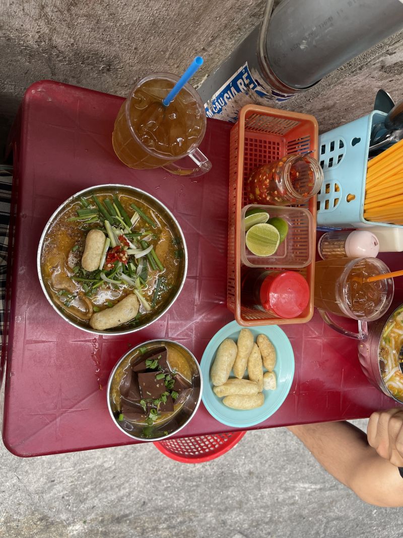 Bánh Canh Chả Cá 121 Nguyễn Trãi