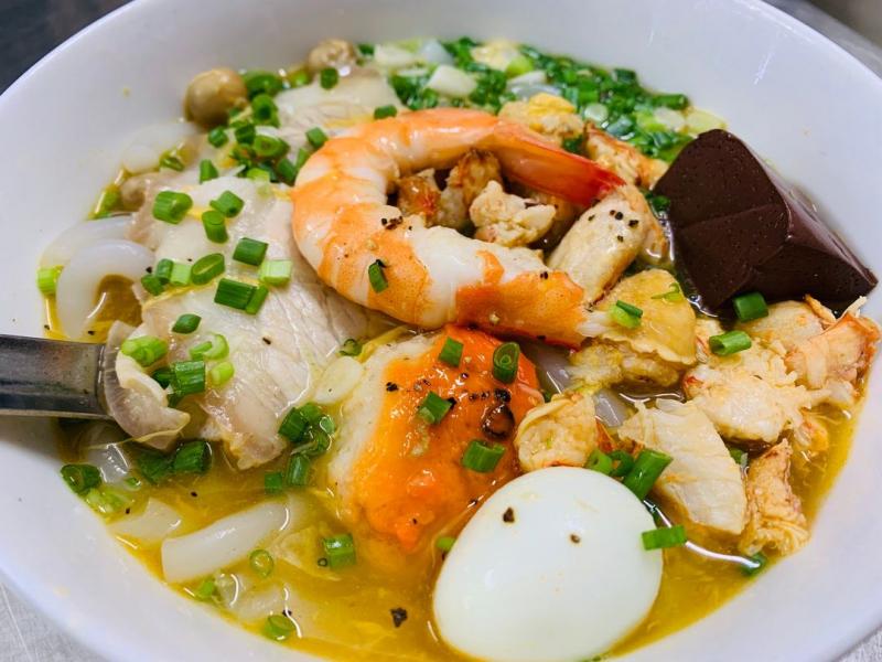 Bánh canh cua 87 Trần Khắc Chân