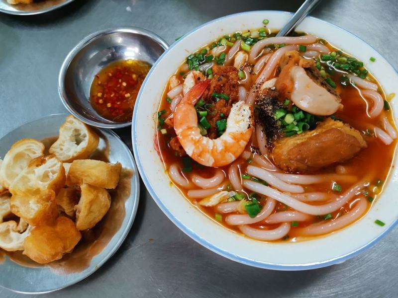 Bánh canh cua Hoàng Lan - Vĩnh Viễn