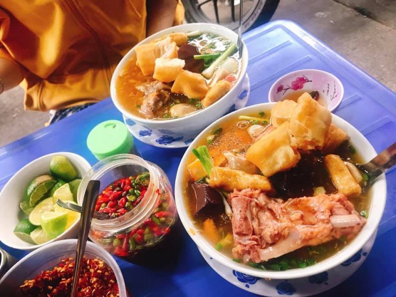 ﻿﻿Bánh canh cua Kim Ngân Chợ Gò Vấp