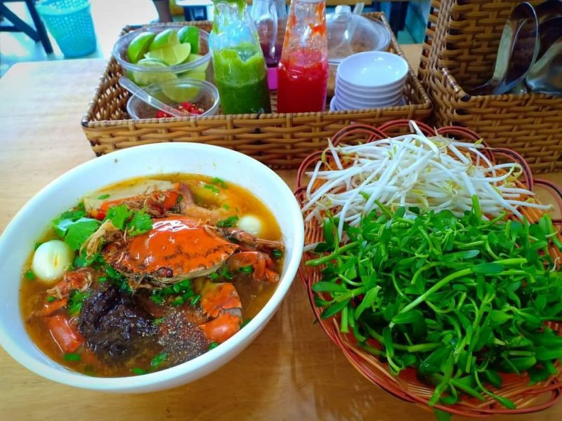 ﻿﻿Bánh canh cua Kim Ngân Chợ Gò Vấp