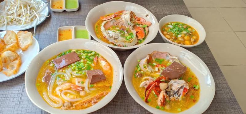 Bánh Canh Cua O Huệ