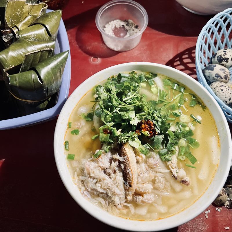 Bánh Canh cua rời dì Trang