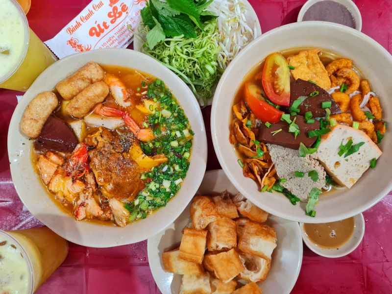 Bánh Canh Cua Út Lệ