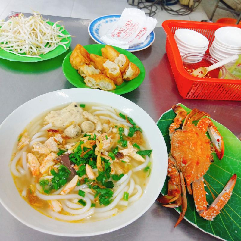 Bánh Canh Ghẹ Bảy Liên