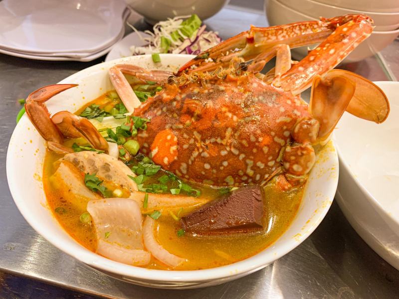 Bà Yum - Bánh Canh Ghẹ Miền Trung