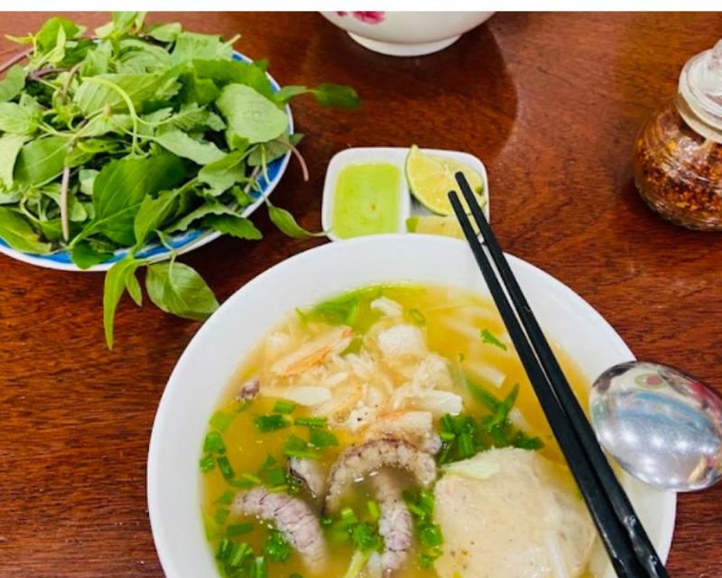 Bánh canh ghẹ Ngọc Lâm