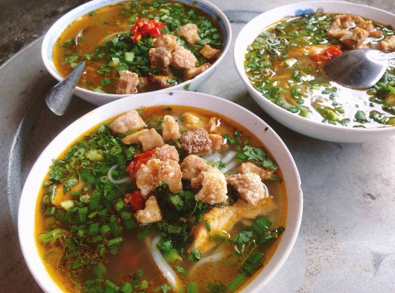 Bánh Canh Giò Heo - Nguyễn Trãi