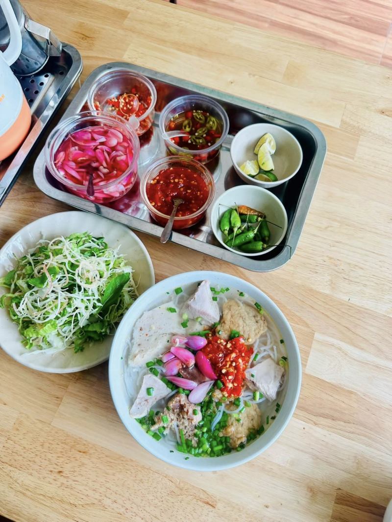 Bánh Canh Hẹ Vân 83 Vũ Bảo