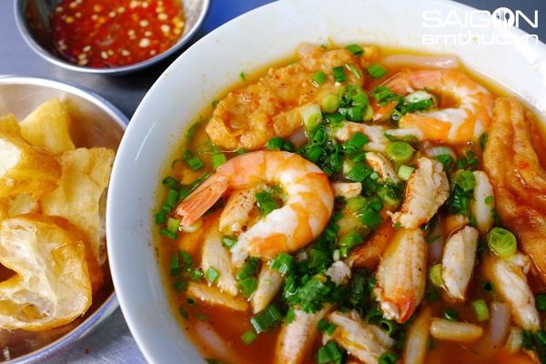 Bánh canh Nam Phổ Huế