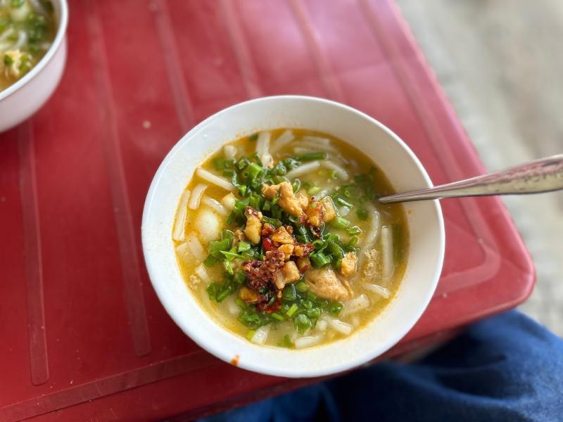 Bánh canh o Thương