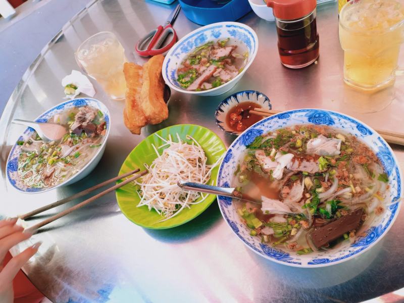 Bánh canh Phụng