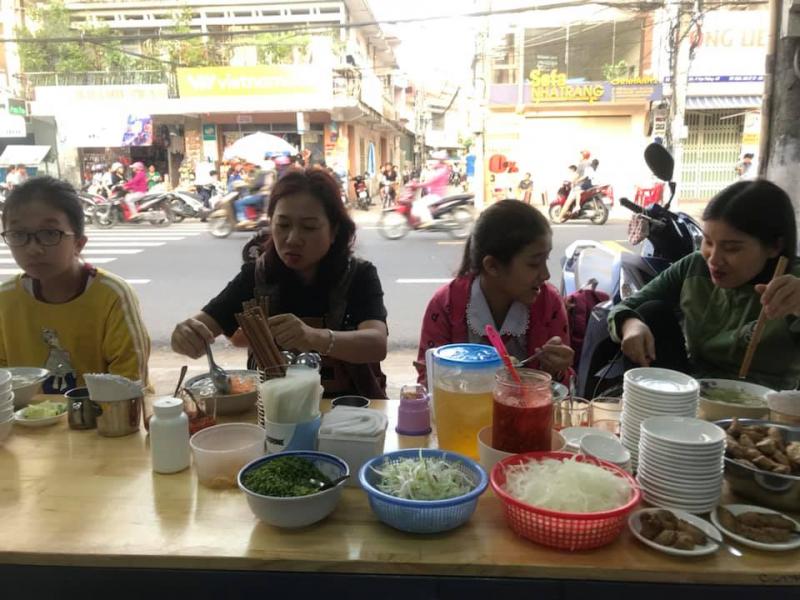 Quán bánh canh ngon ở quận 5, TP.HCM