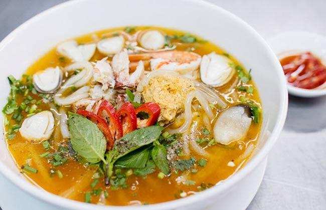 Bánh Canh Tôm Hùm - Minh Thư