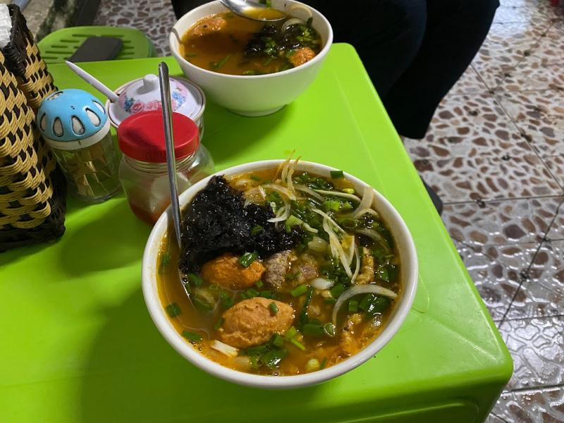 Bánh canh Tôm Tít