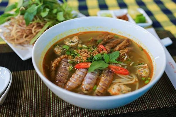 Bánh Canh Tôm Tít Rong Biển O Loan