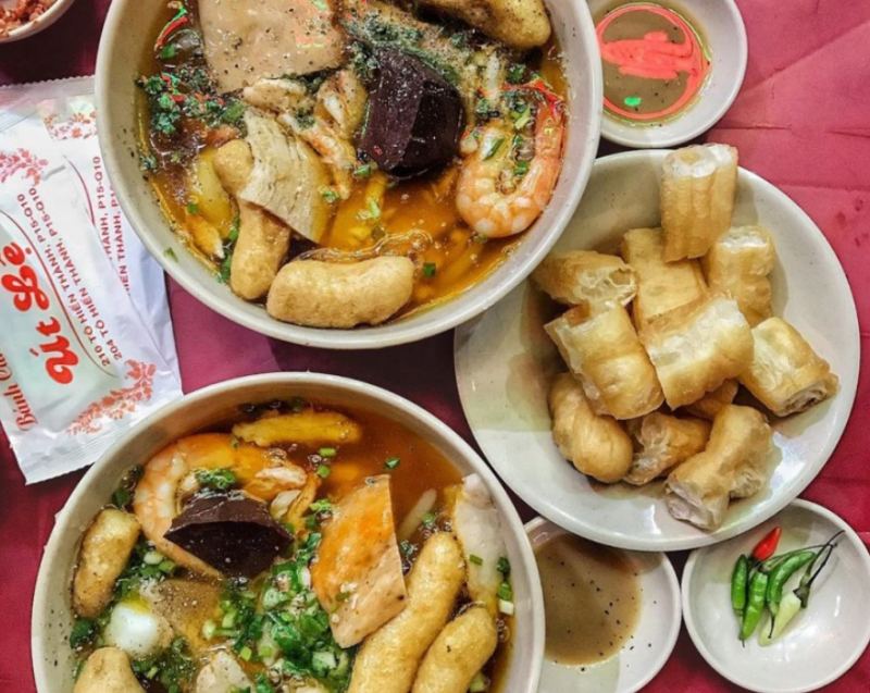 Bánh canh Út Lệ