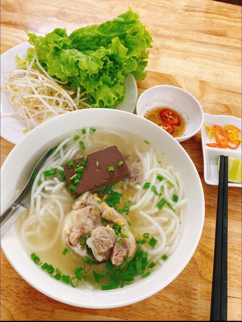 Bánh canh Út Thiên