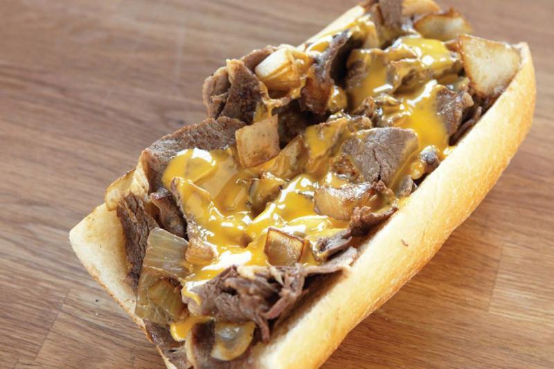 Bánh Cheese Steak