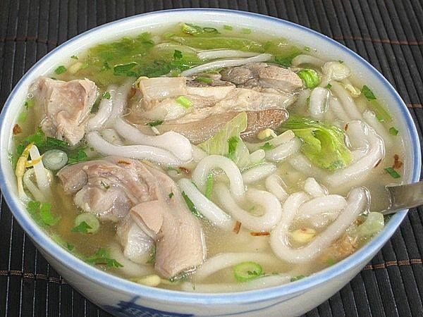 Cách làm bánh canh giò heo