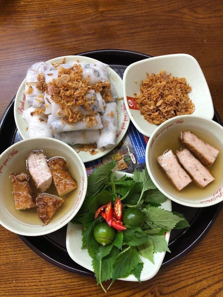 Bánh cuốn Bà Hoành