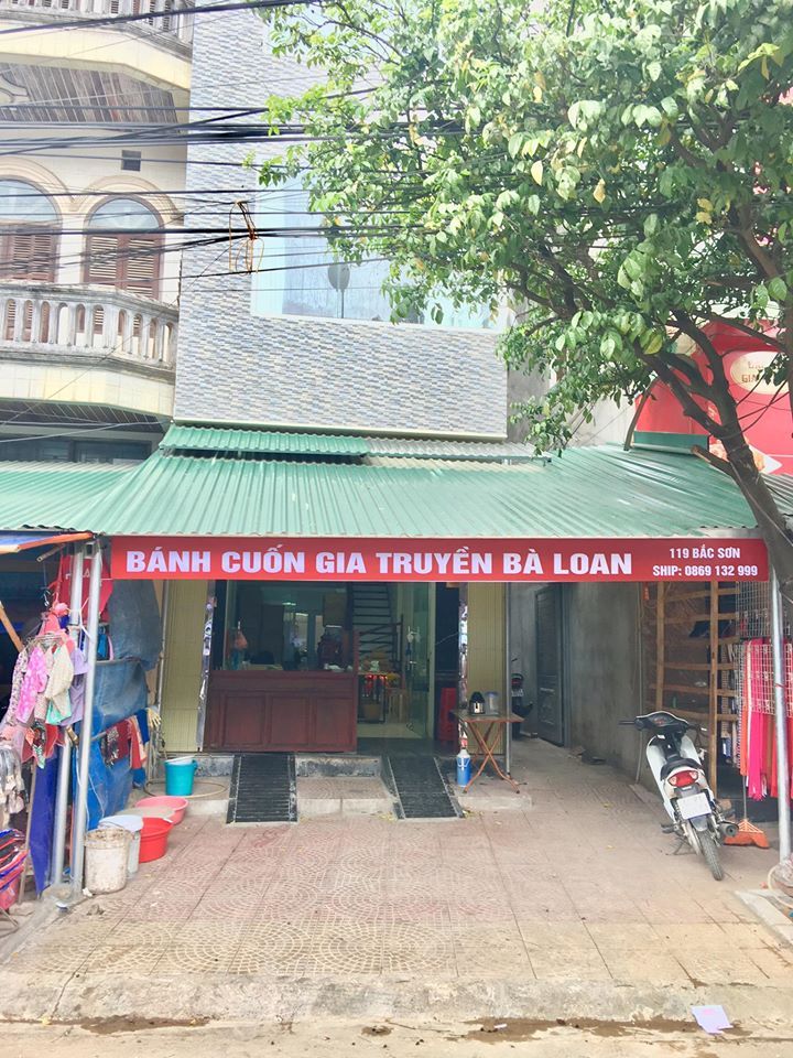 Mrs. Loan's shop