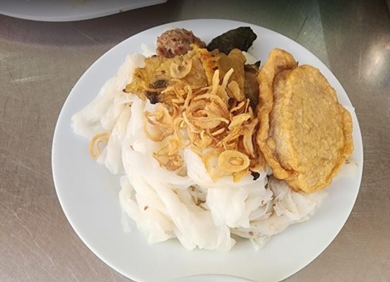 Bánh cuốn Bà Thấu