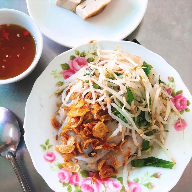 Bánh cuốn chợ Bàn Cờ