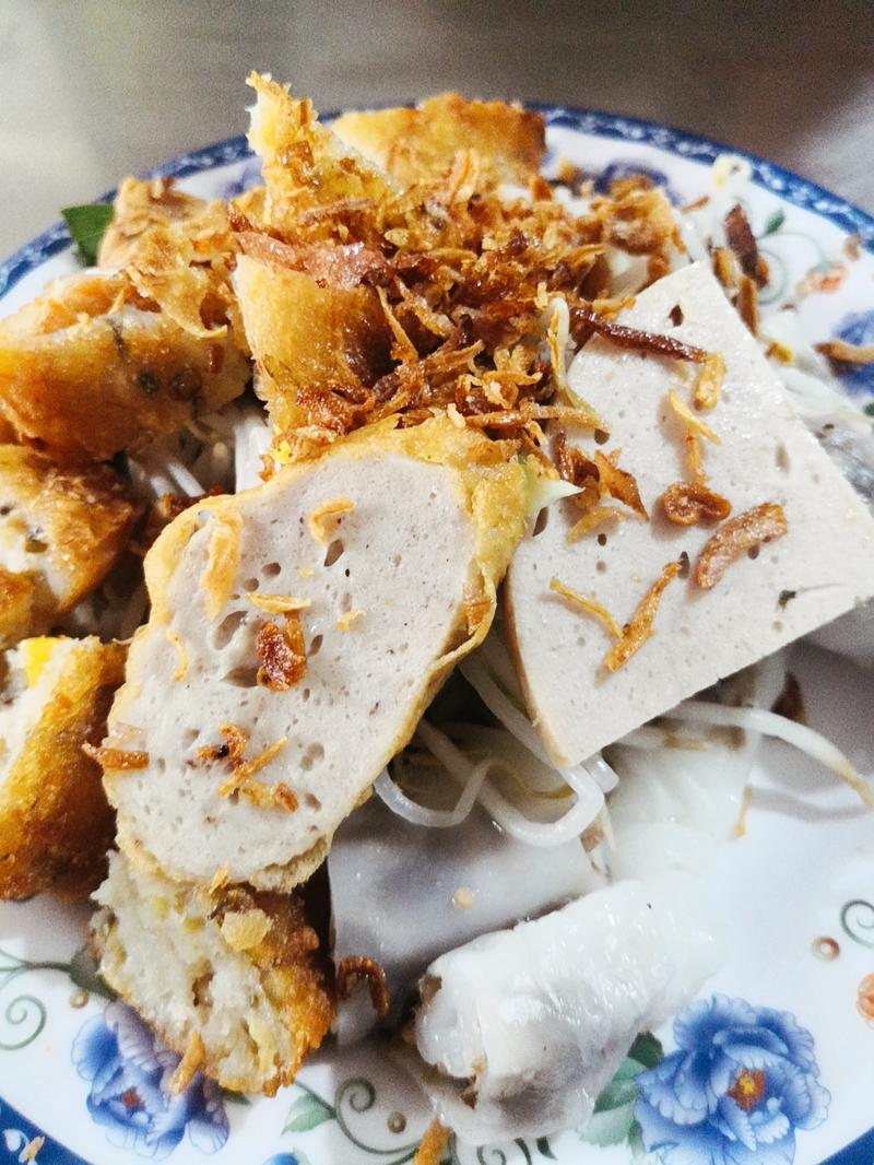 Bánh Cuốn Nóng Cô Hồng