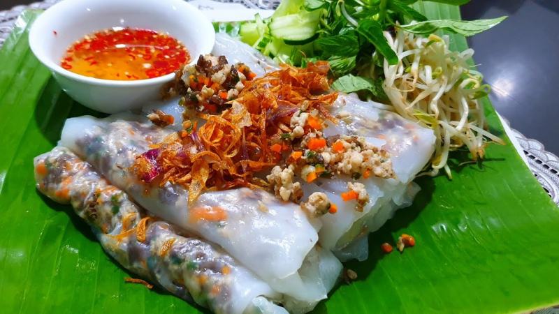 Bánh cuốn nóng Hà Nội